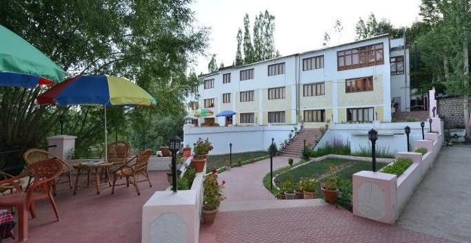 Hotel Omasila Leh Exterior photo