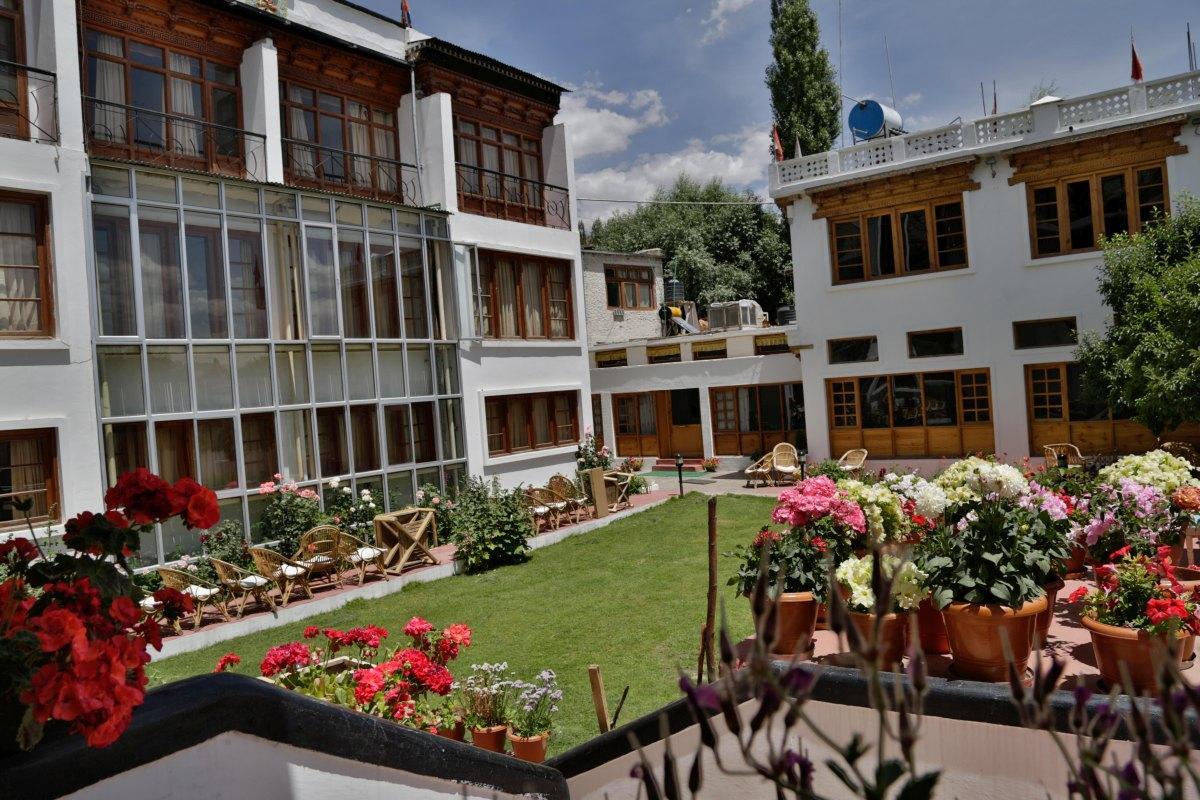 Hotel Omasila Leh Exterior photo